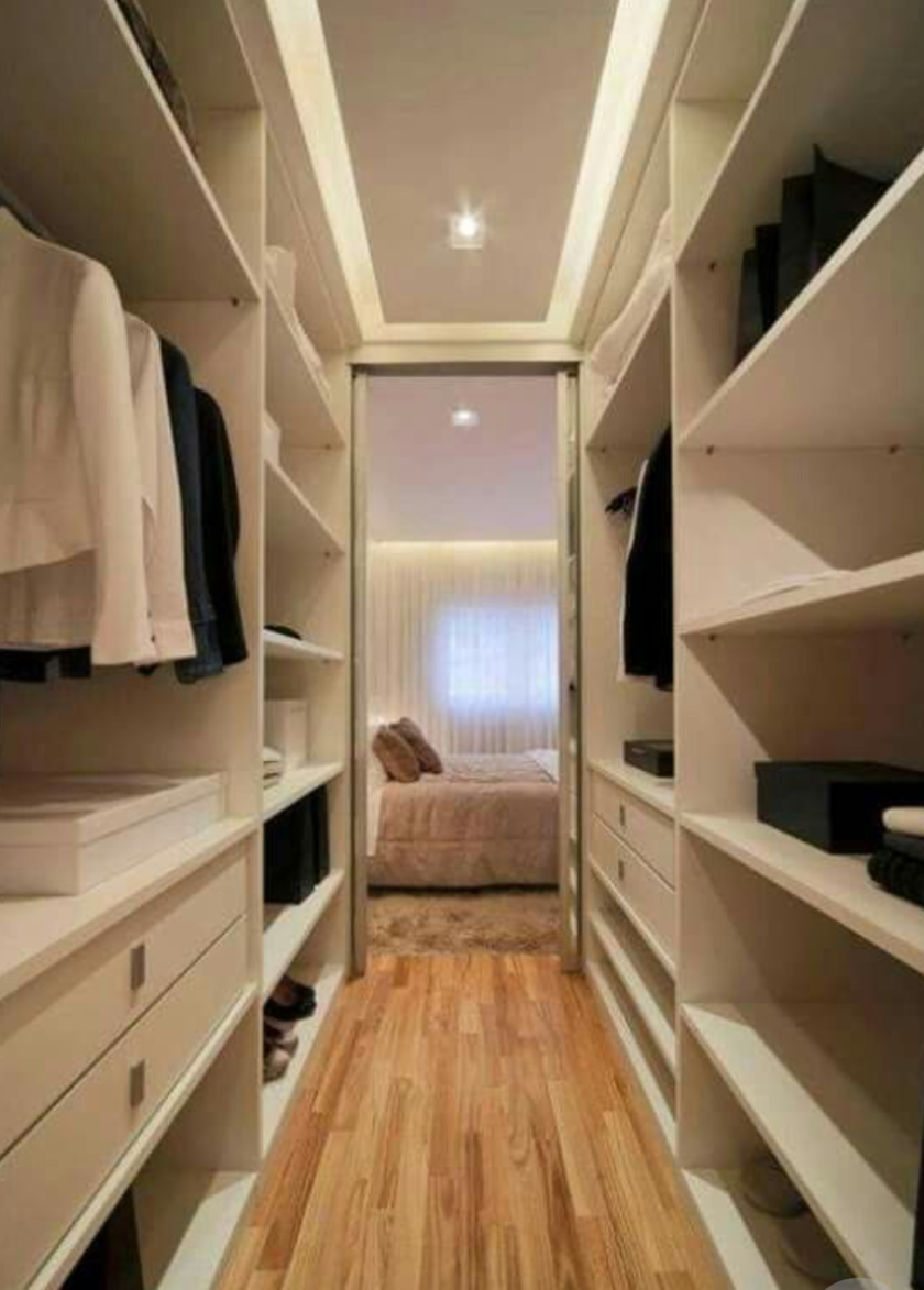 П-образная гардеробная комната в спальню Владимир
